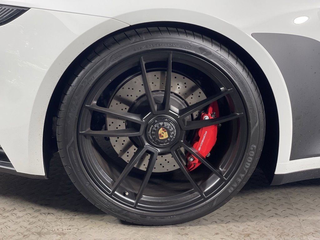 Certified 2023 Porsche 911 Carrera GTS image 18