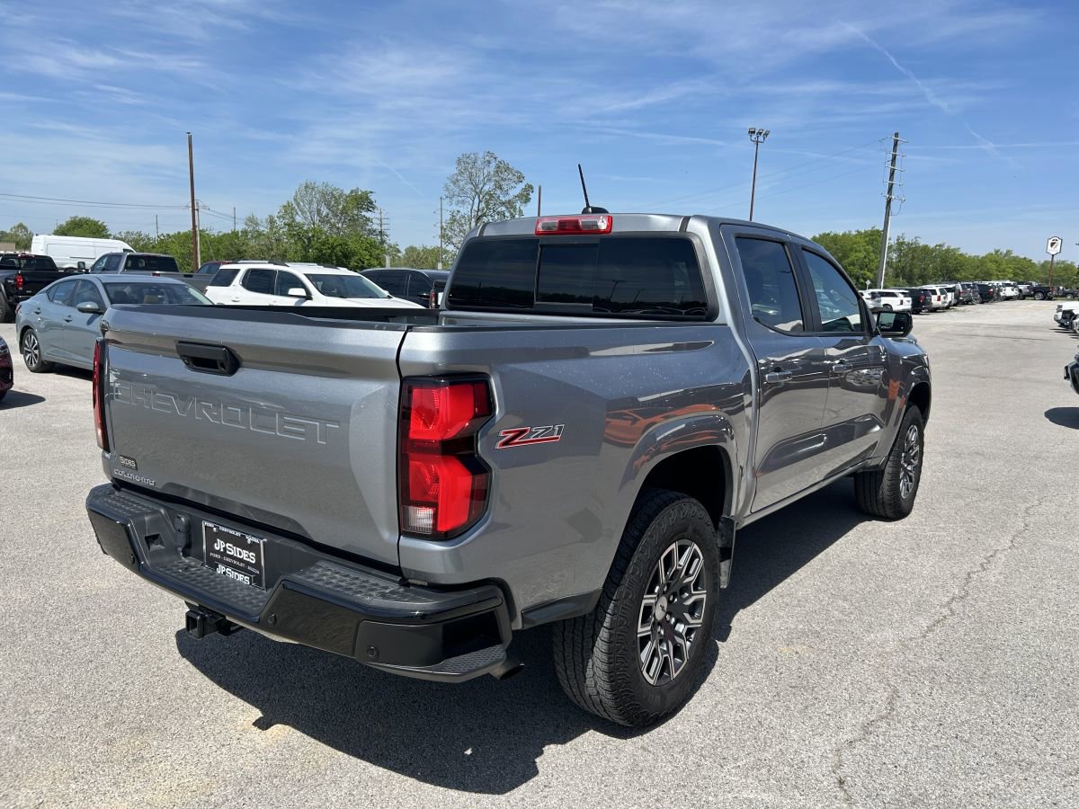 Used 2023 Chevrolet Colorado Z71 w/ Z71 Convenience Package 2 AWD/4WD image 5