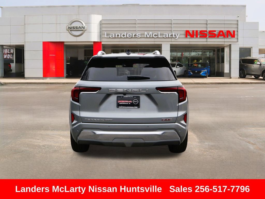 Used 2026 GMC Terrain Denali w/ LPO, Floor Liner Package image 5