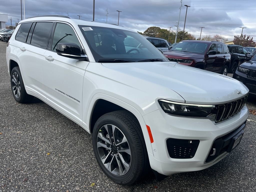New 2025 Jeep Grand Cherokee L Overland w/ Luxury Tech Group IV image 29