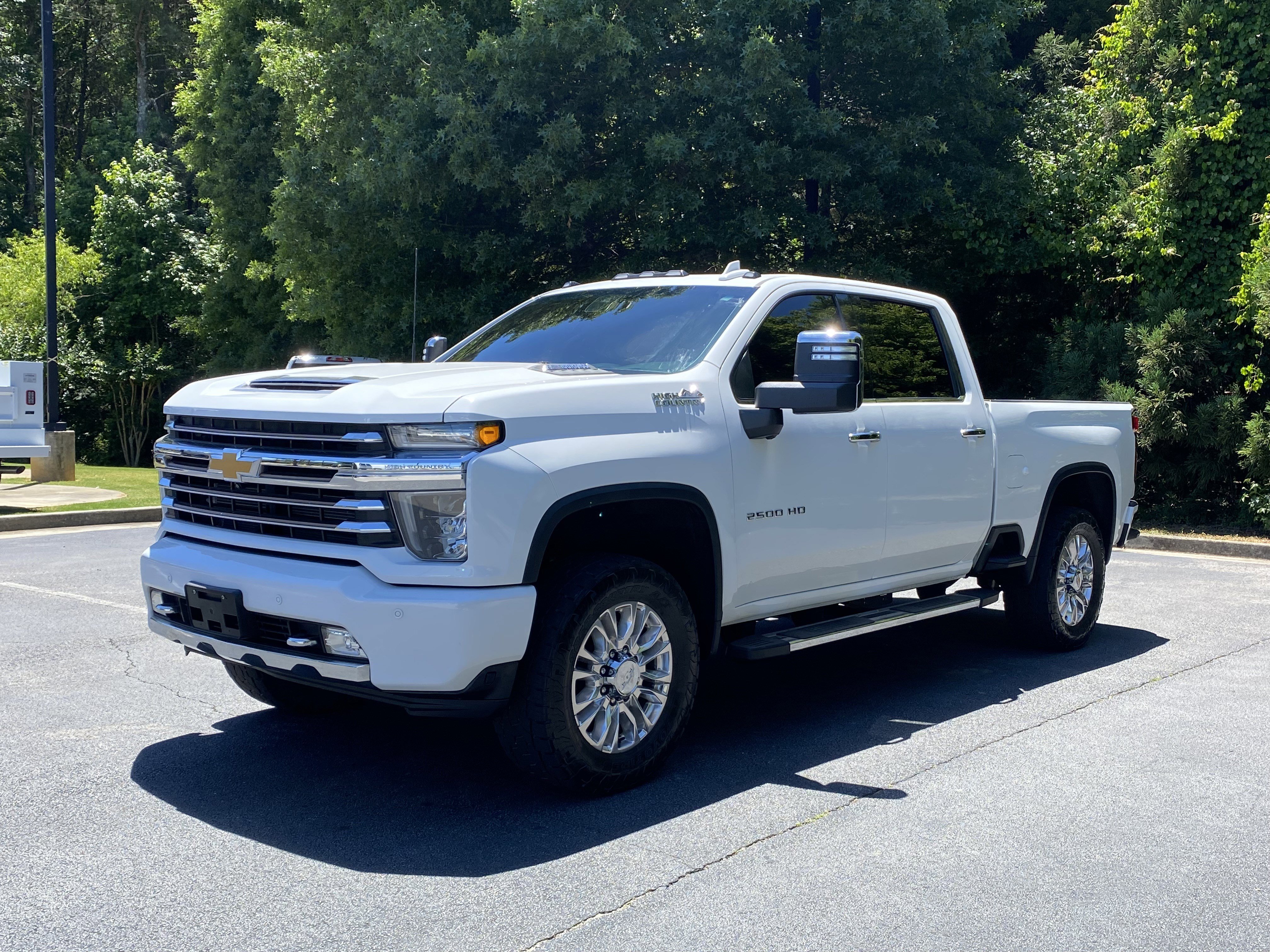 Used 2023 Chevrolet Silverado 2500 High Country w/ Safety Package II AWD/4WD image 5