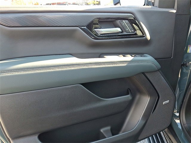 New 2026 GMC Yukon AT4 w/ AT4 Premium Plus Package image 8