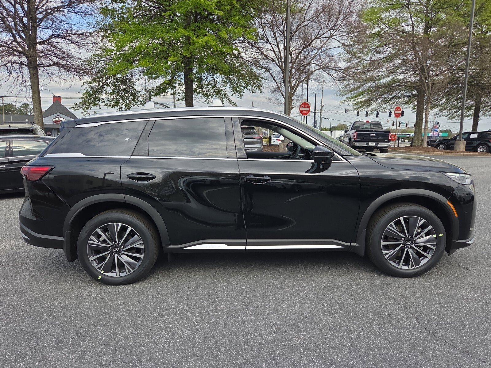 New 2026 INFINITI QX60 Luxe w/ Cargo Package image 5