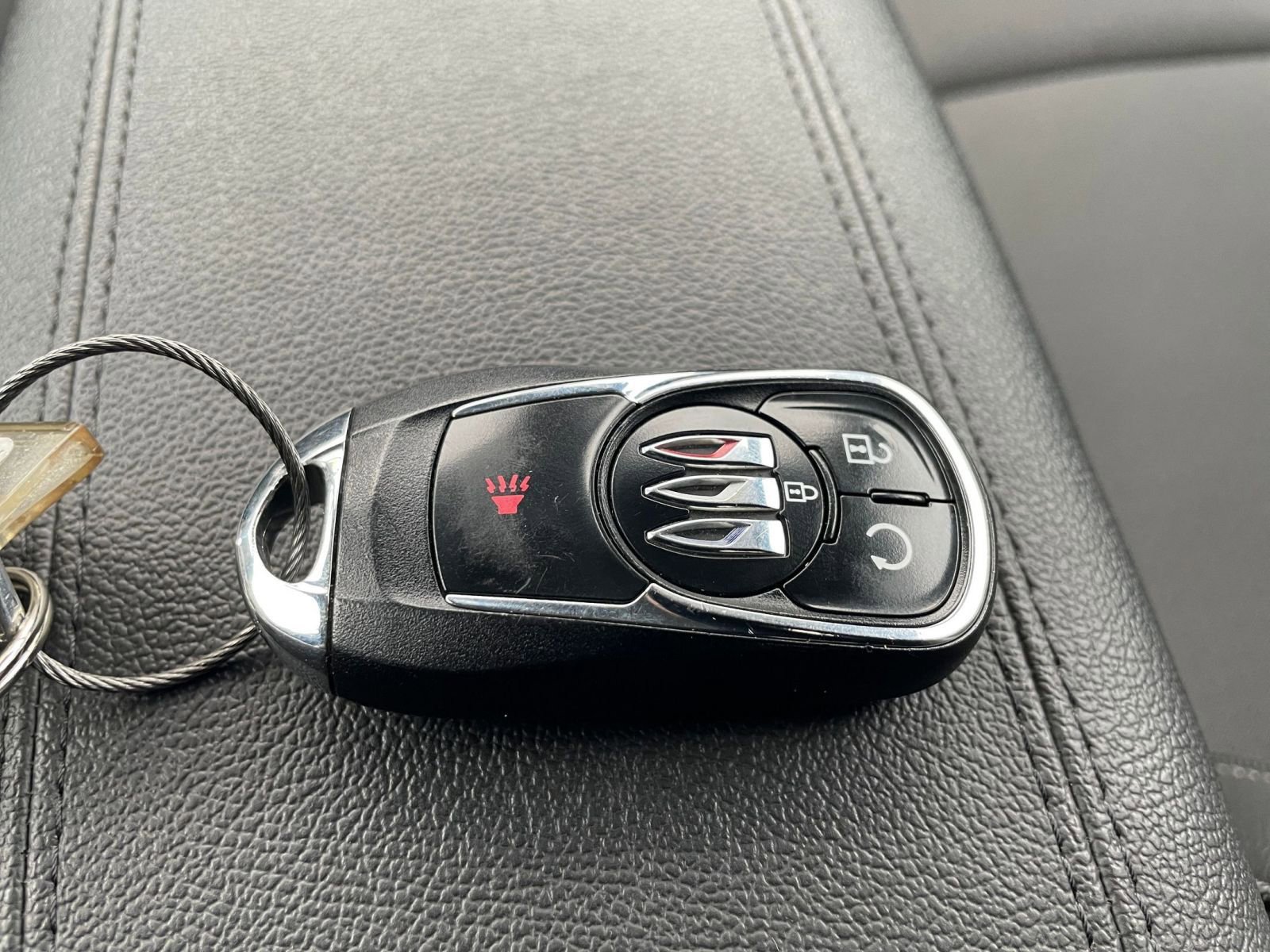 Used 2025 Buick Encore GX Preferred image 22