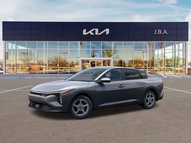 New 2025 Kia K4 LXS image 3