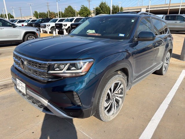 Used 2023 Volkswagen Atlas SEL AWD/4WD image 2