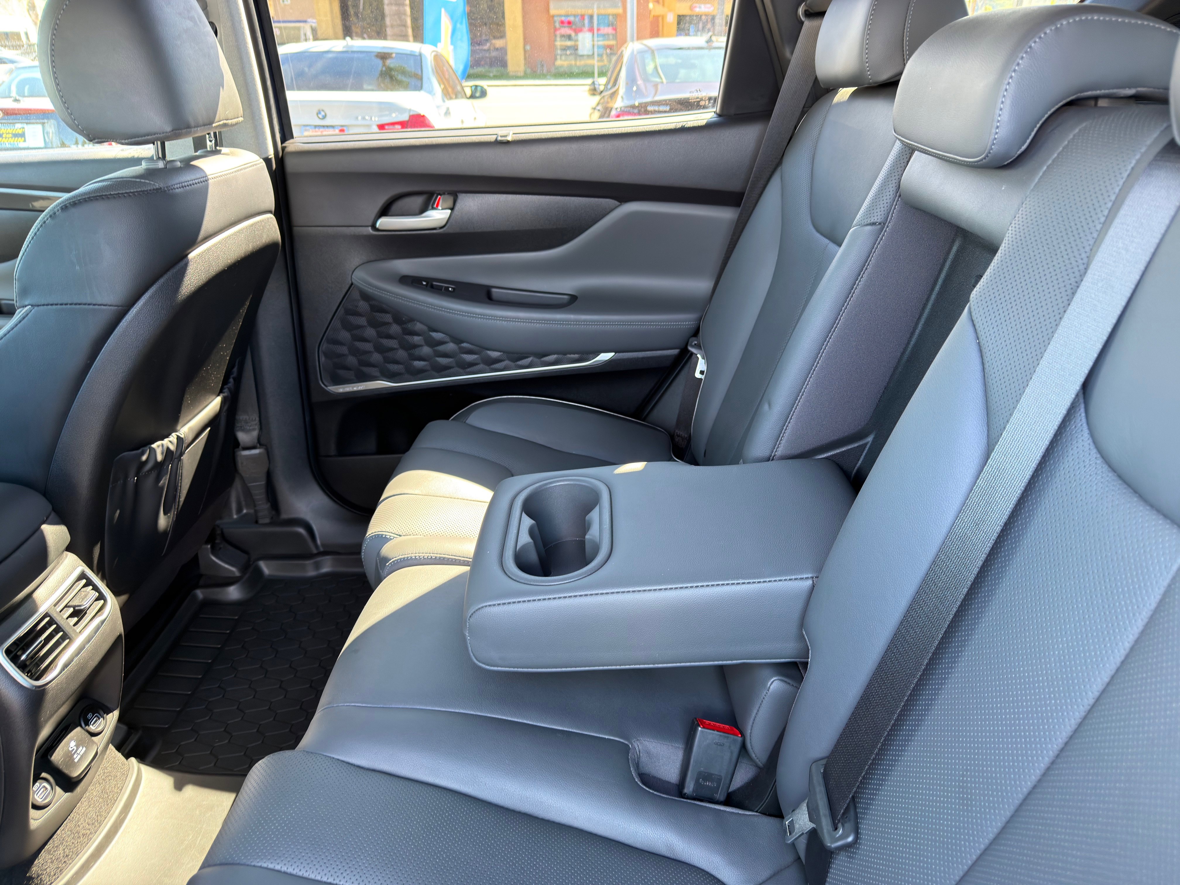 Used 2023 Hyundai Santa Fe Limited image 18