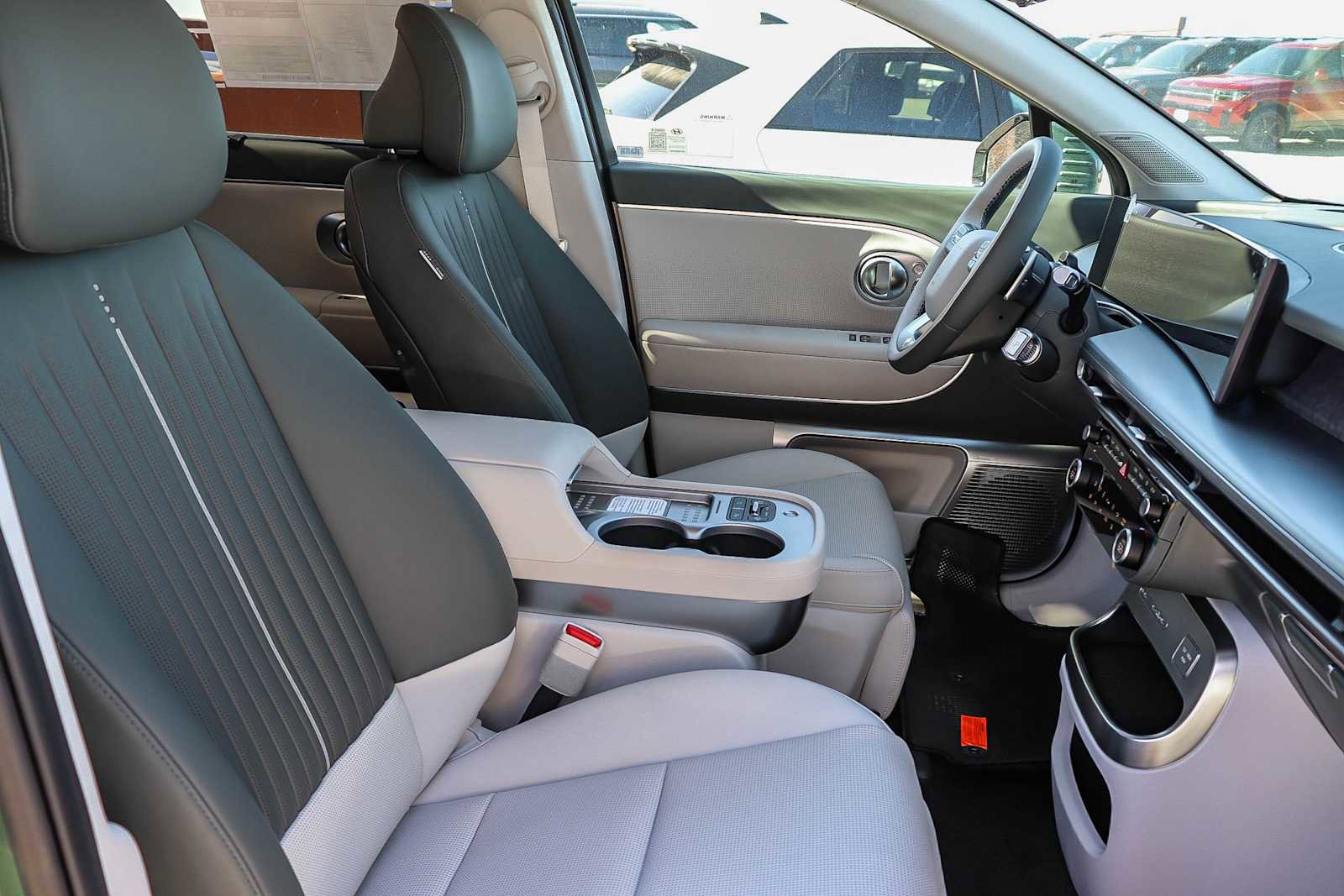 New 2026 Hyundai Ioniq 9 Calligraphy image 22