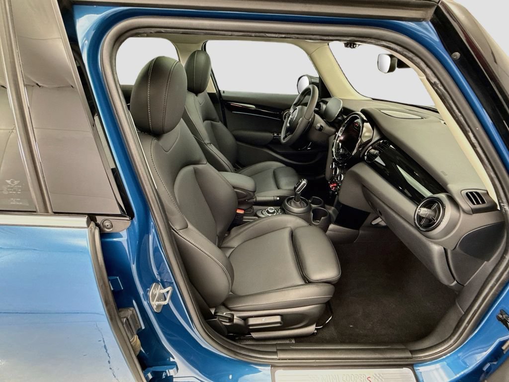 Certified 2023 MINI Cooper S FWD image 23