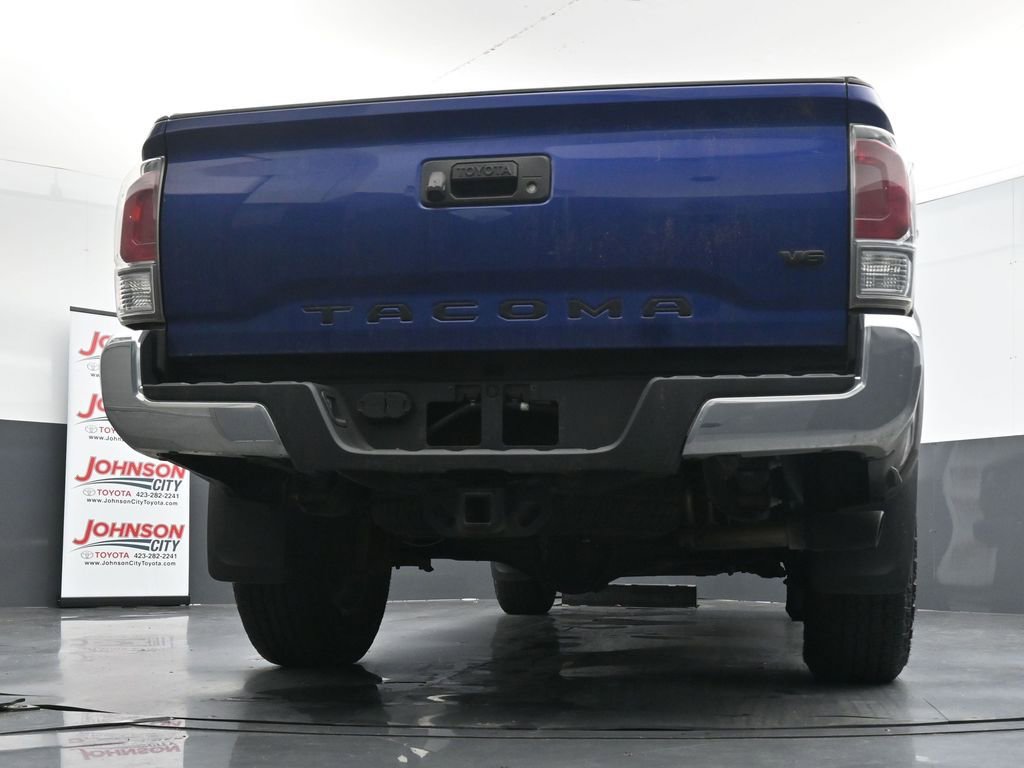 Used 2023 Toyota Tacoma TRD Off-Road w/ Black Out Package (TMS) AWD/4WD image 29