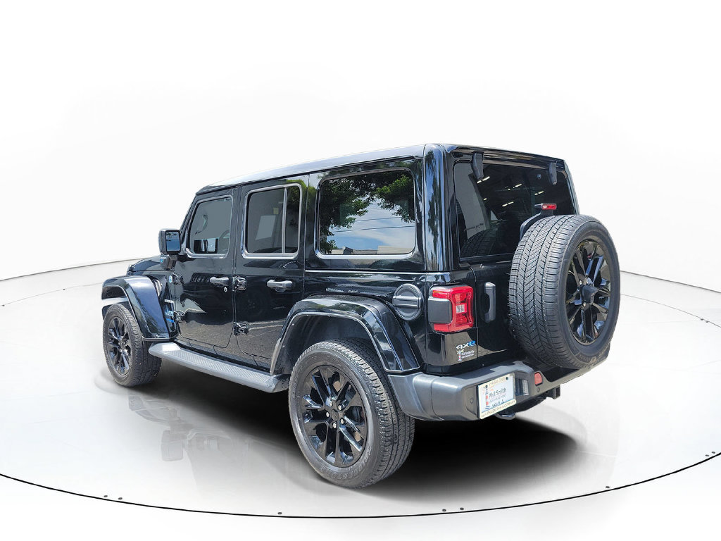 Used 2021 Jeep Wrangler Unlimited Sahara w/ Cold Weather Group AWD/4WD image 4