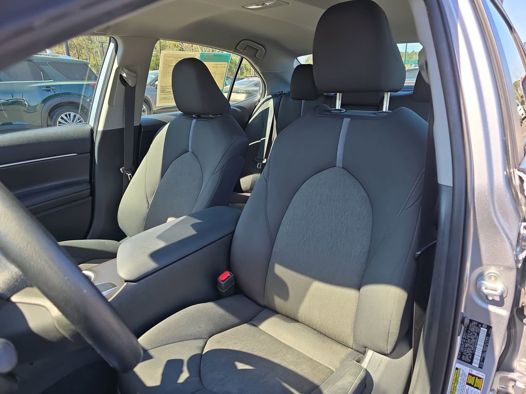 Used 2024 Toyota Camry LE FWD image 19