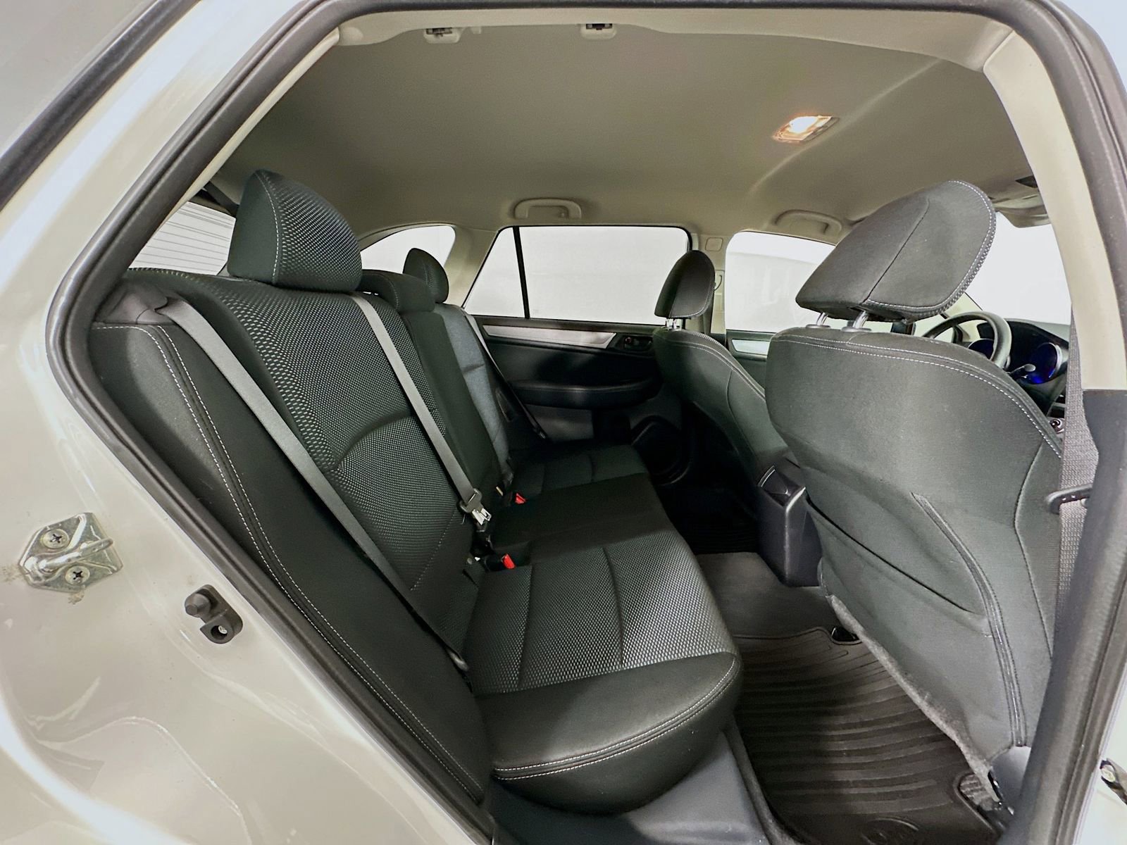 Used 2019 Subaru Outback 2.5i image 25