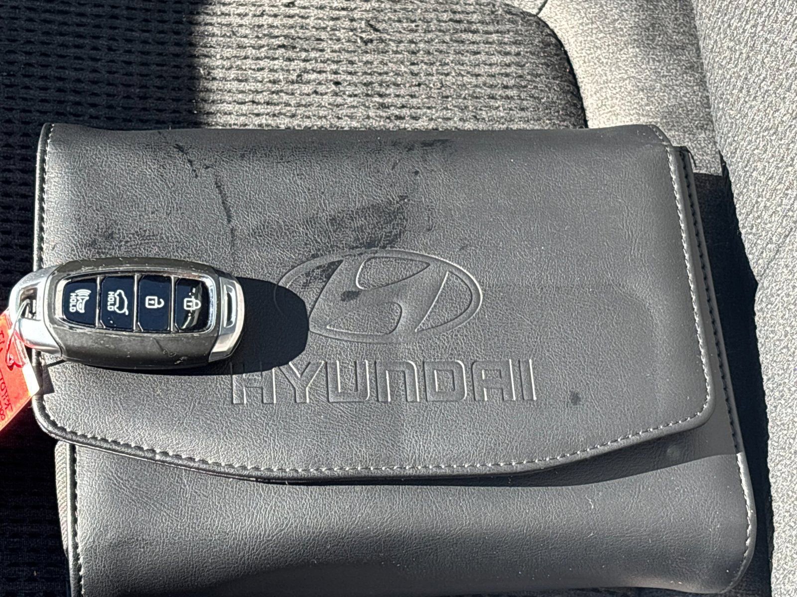Used 2019 Hyundai Santa Fe SEL image 9