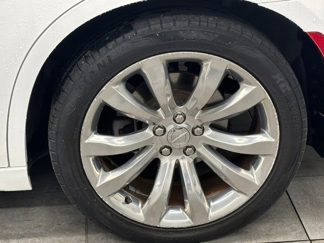 Used 2018 Chrysler 300 Touring w/ Chrome Appearance Package RWD image 6