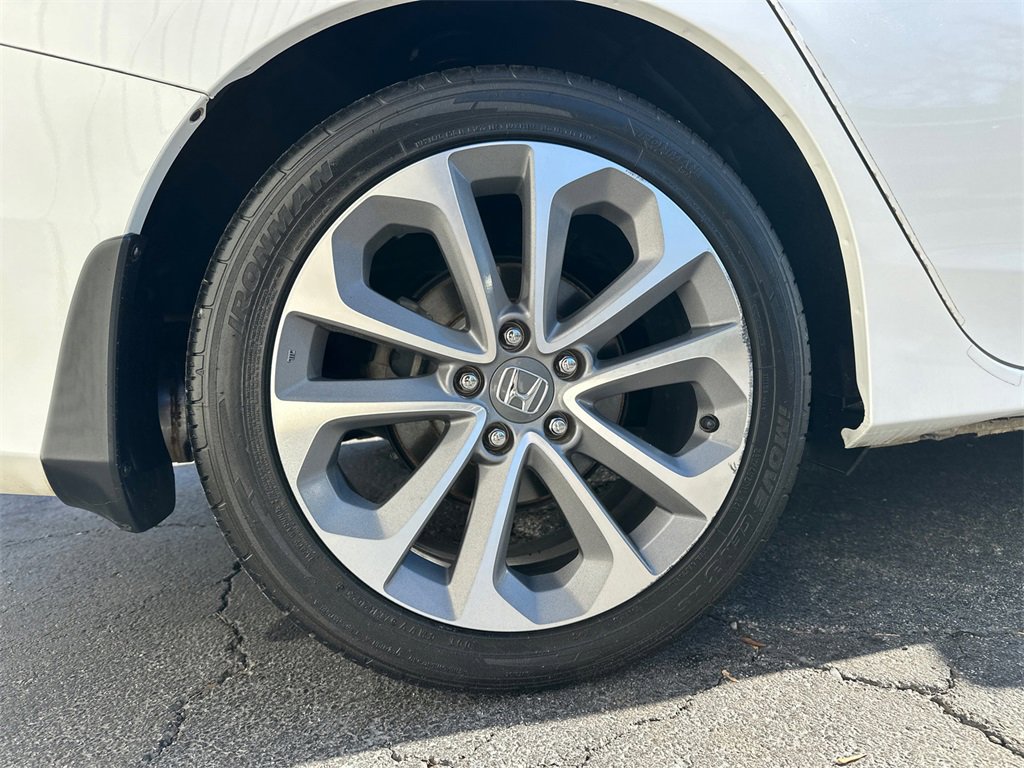 Used 2015 Honda Accord EX-L image 18