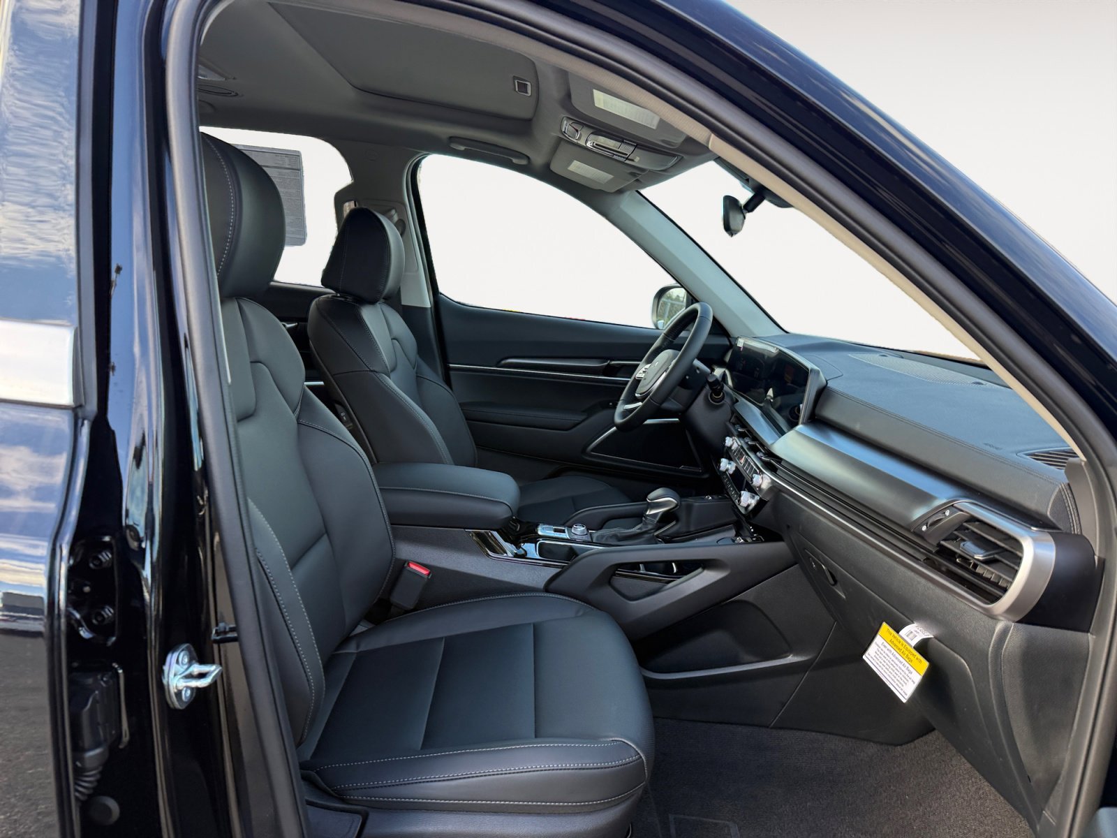 New 2025 Kia Telluride S image 19