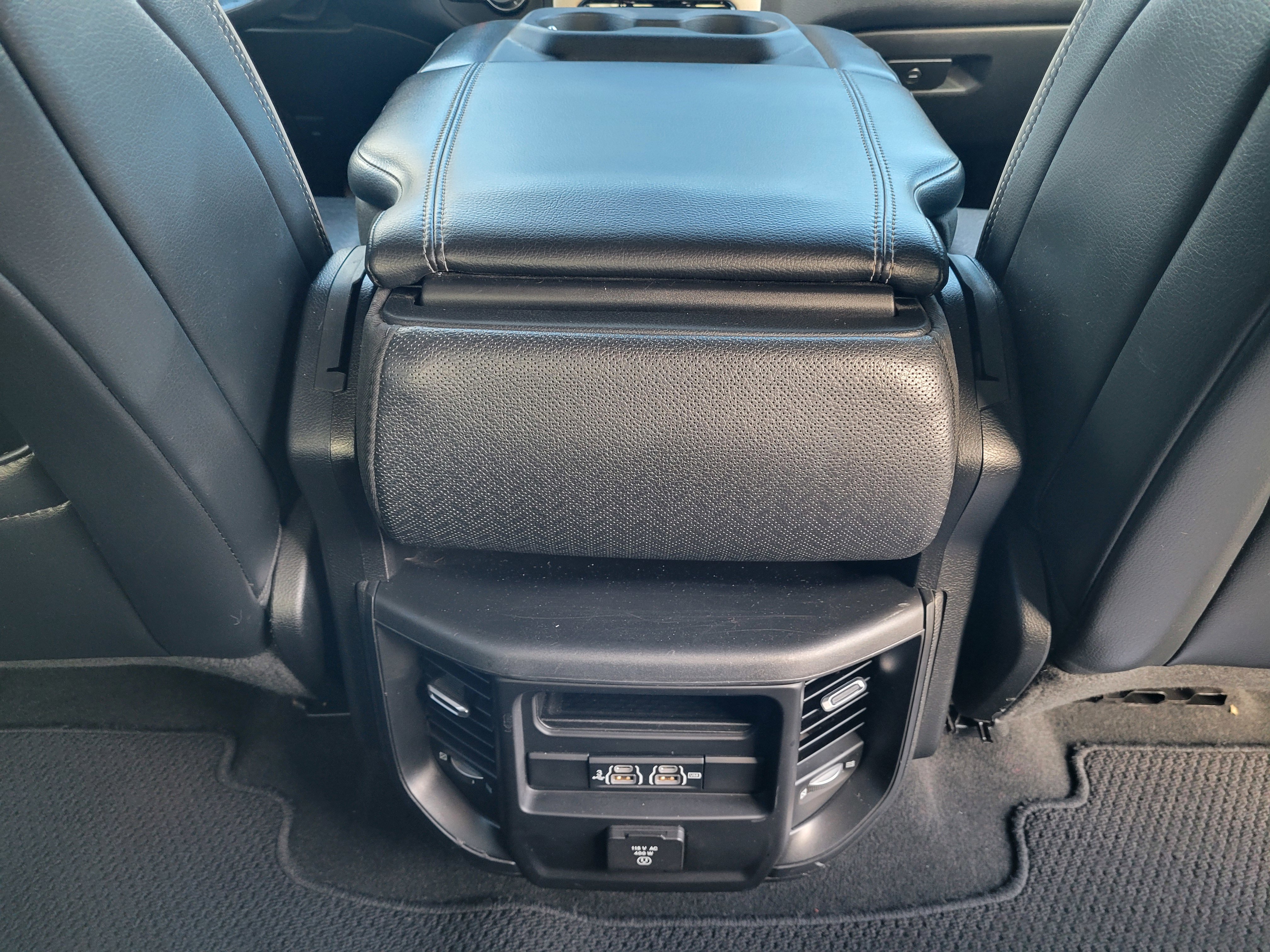 Used 2019 RAM 1500 Laramie image 18