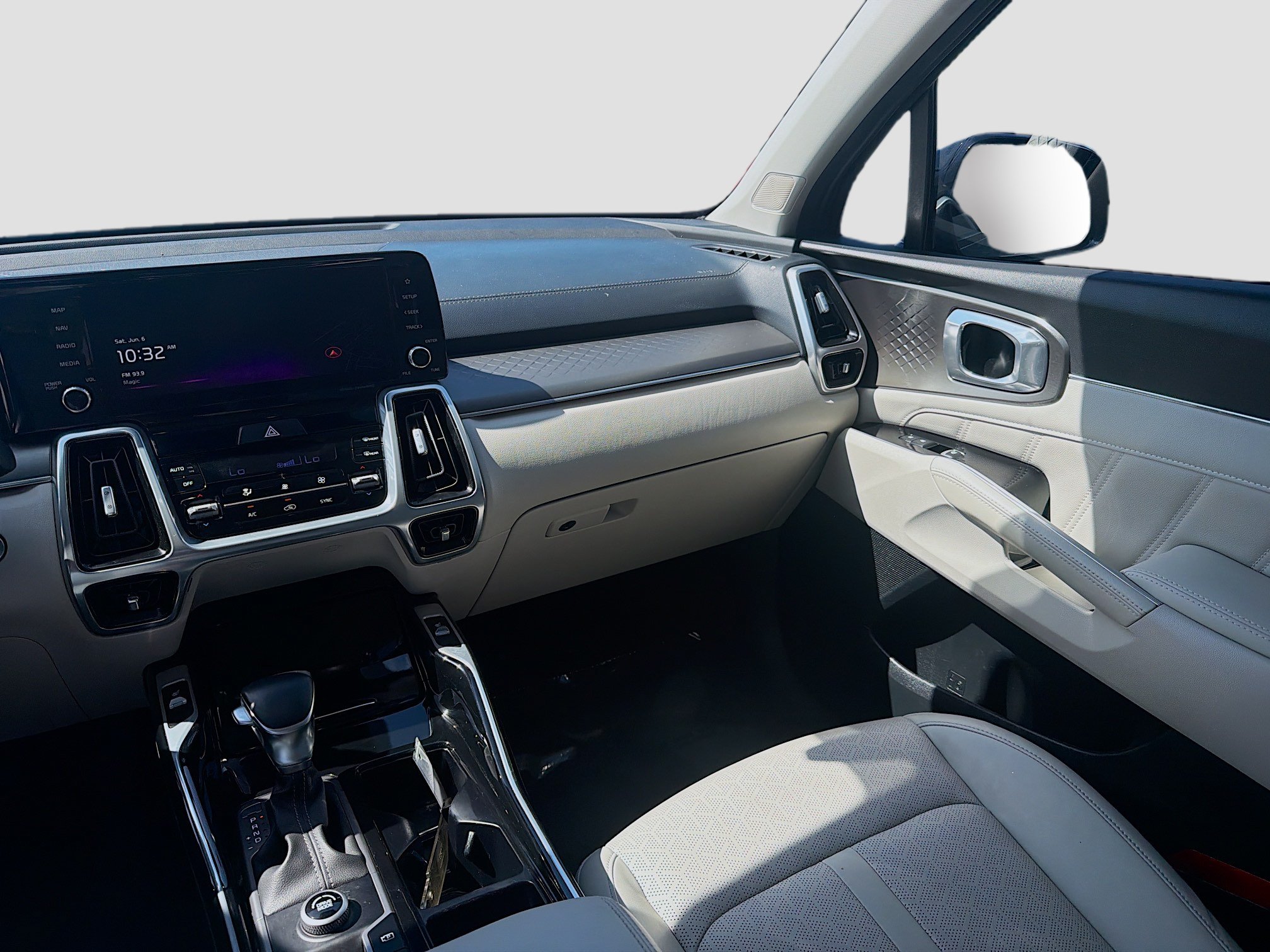 Used 2023 Kia Sorento SX FWD image 19