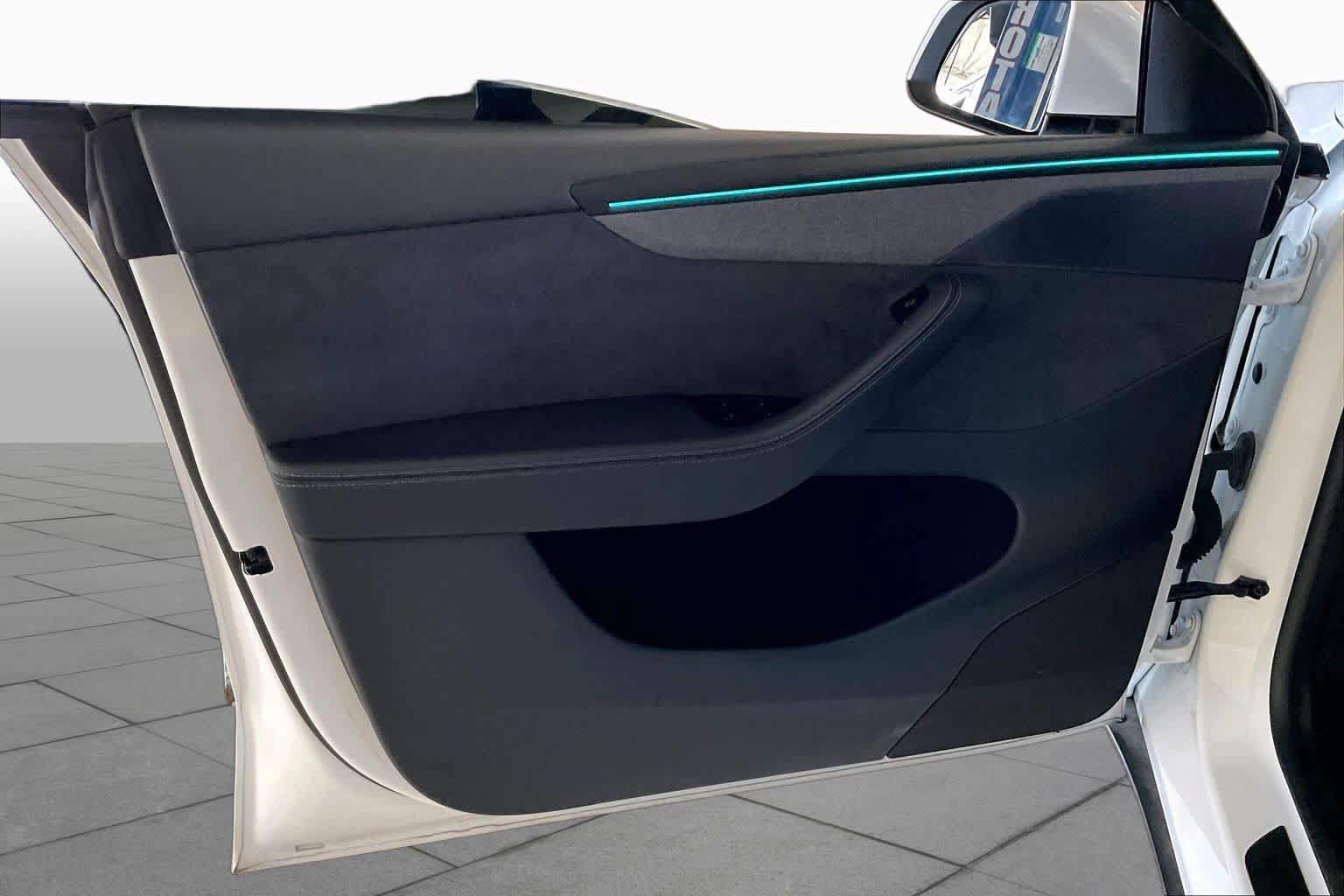 Used 2026 Tesla Model Y 2WD image 19