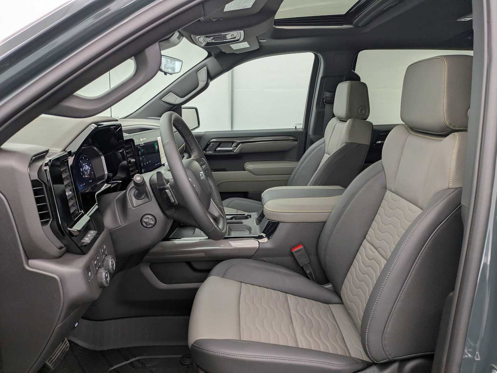 New 2026 Chevrolet Silverado 1500 ZR2 image 19