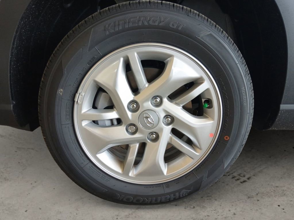 New 2026 Hyundai Venue SE FWD image 14