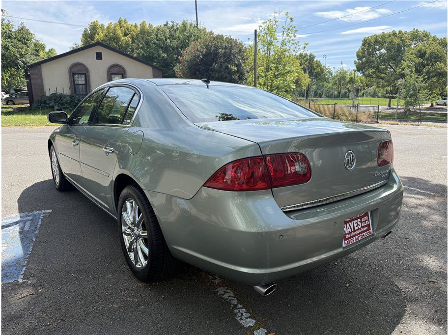 Used 2007 Buick Lucerne CXS w/ Driver Confidence Package FWD image 5