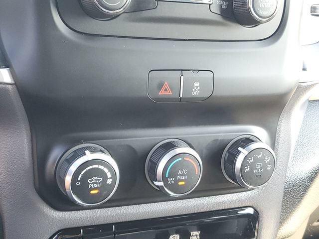 Used 2023 RAM 3500 Big Horn AWD/4WD image 19