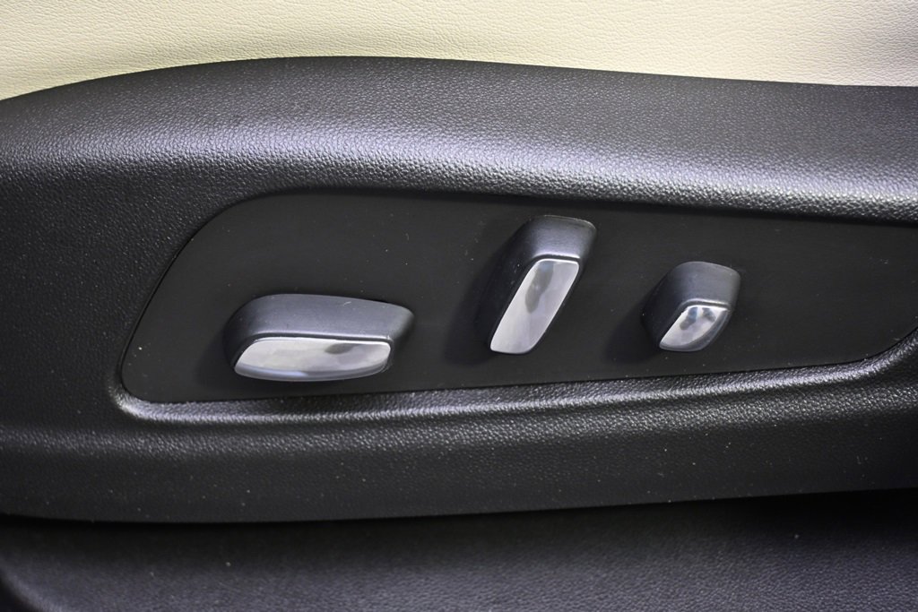 New 2025 Cadillac XT6 Sport image 12