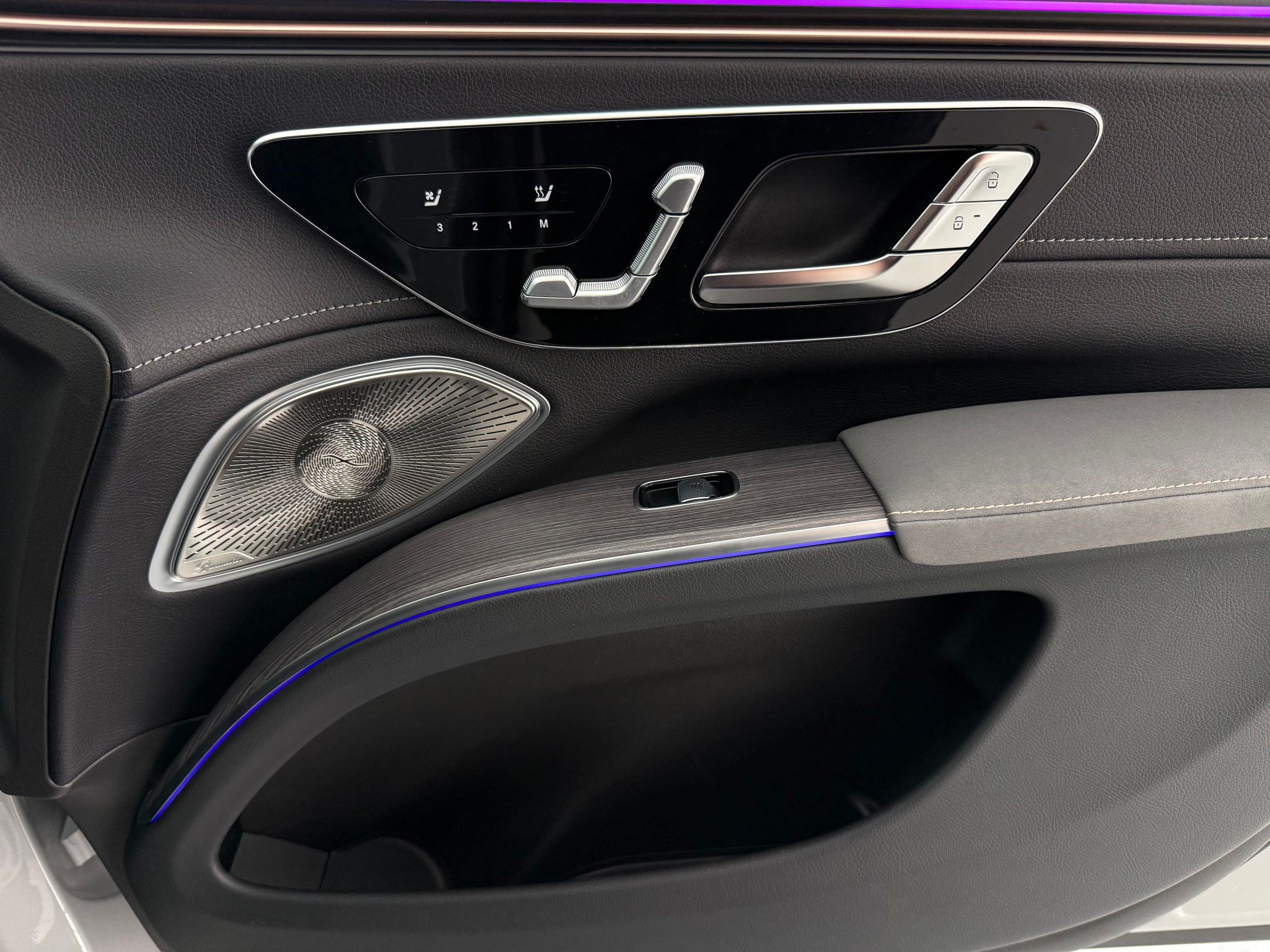 New 2027 Mercedes-Benz EQS 400 4MATIC SUV image 28