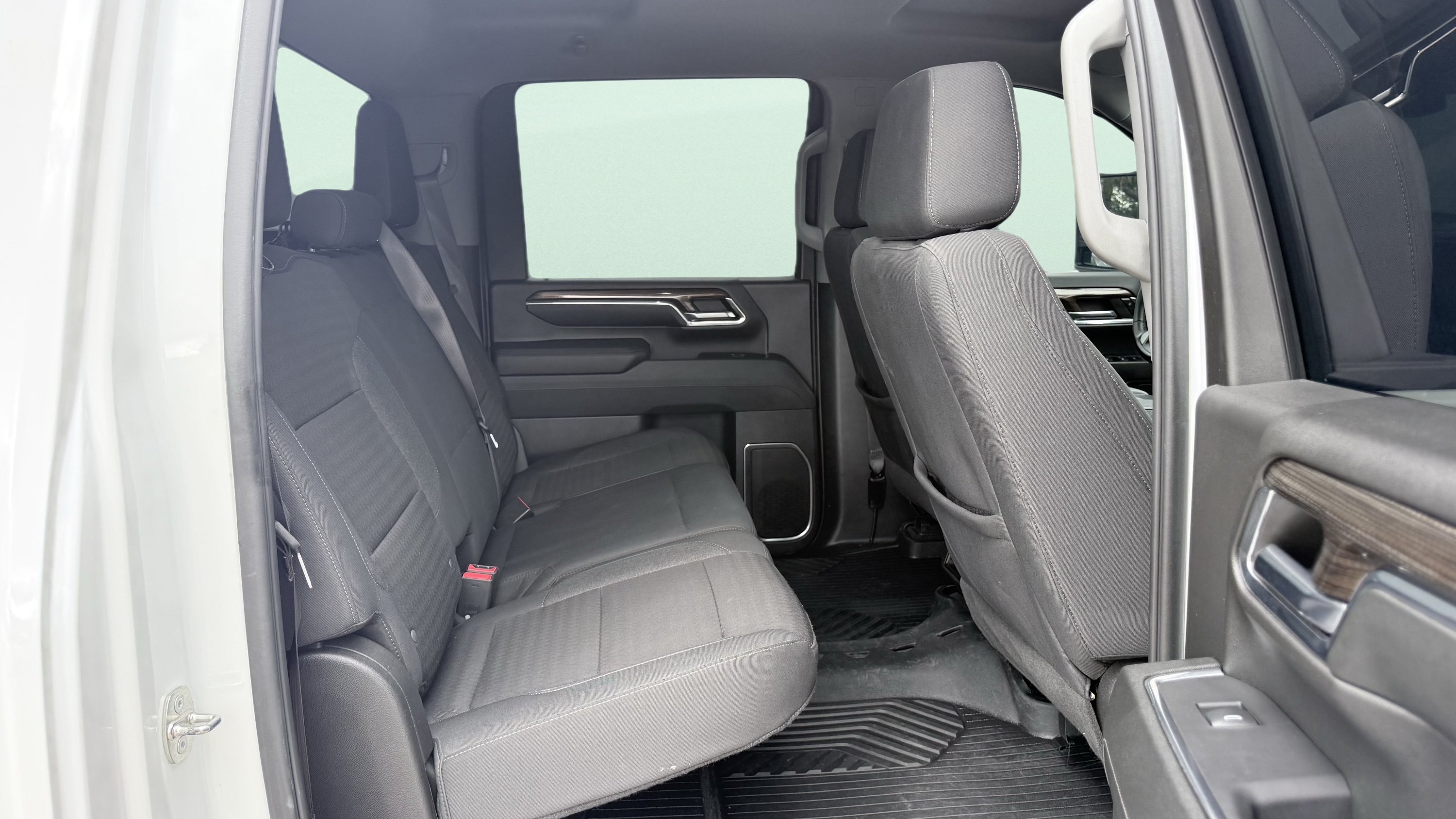 Used 2024 Chevrolet Silverado 2500 LT AWD/4WD image 41