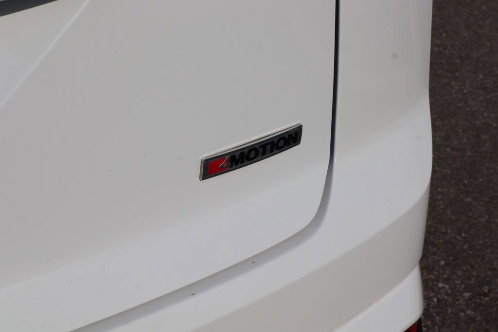 Used 2022 Volkswagen Atlas Cross Sport SE AWD/4WD image 35