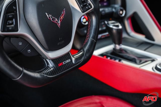 Used 2015 Chevrolet Corvette Z06 w/ 3LZ Preferred Equipment Group image 25