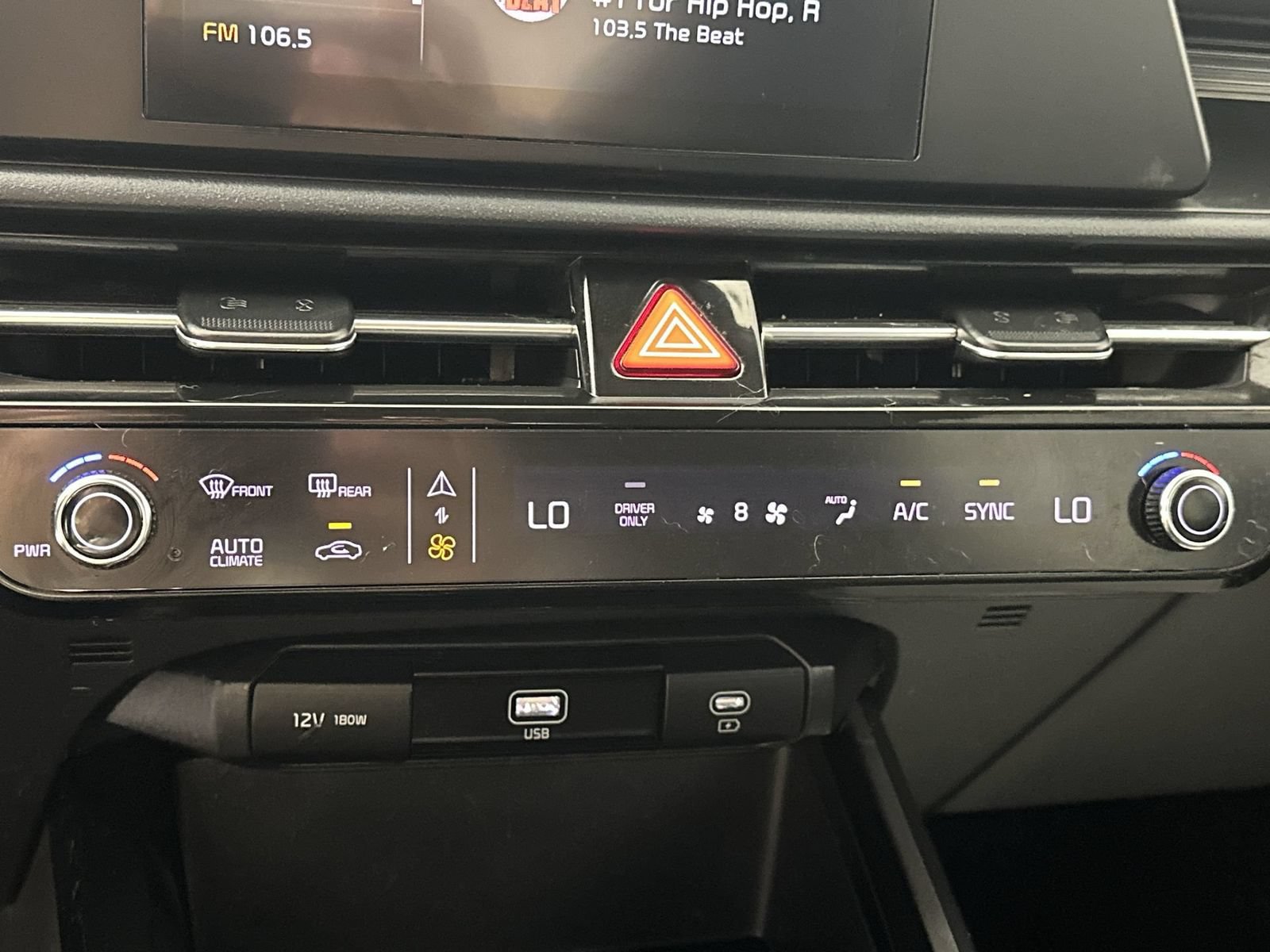 Used 2024 Kia Niro LX FWD image 19