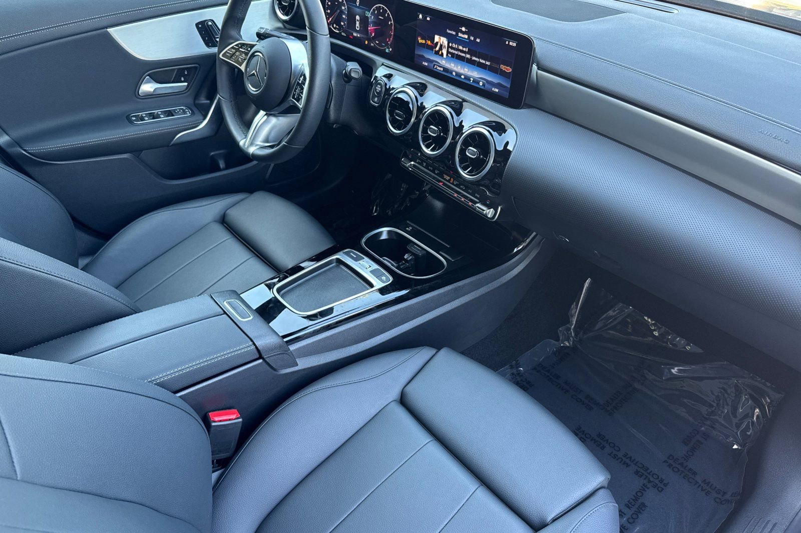 Certified 2025 Mercedes-Benz CLA 250 4MATIC image 17