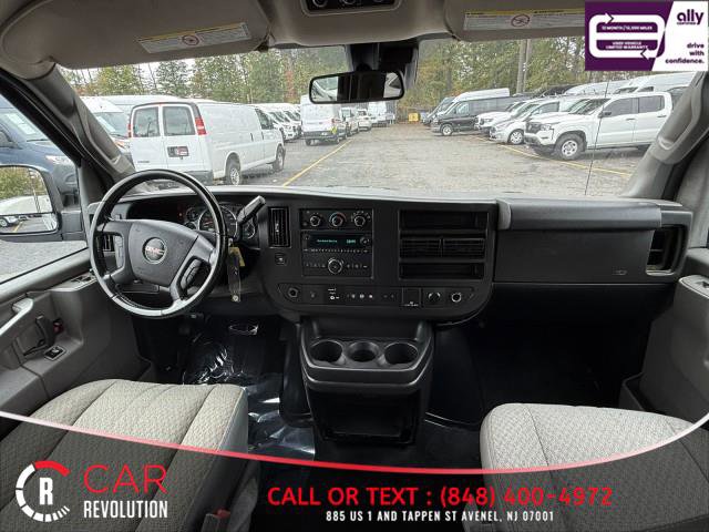 Used 2020 GMC Savana 3500 LT w/ LT Preferred Equipment Group image 13
