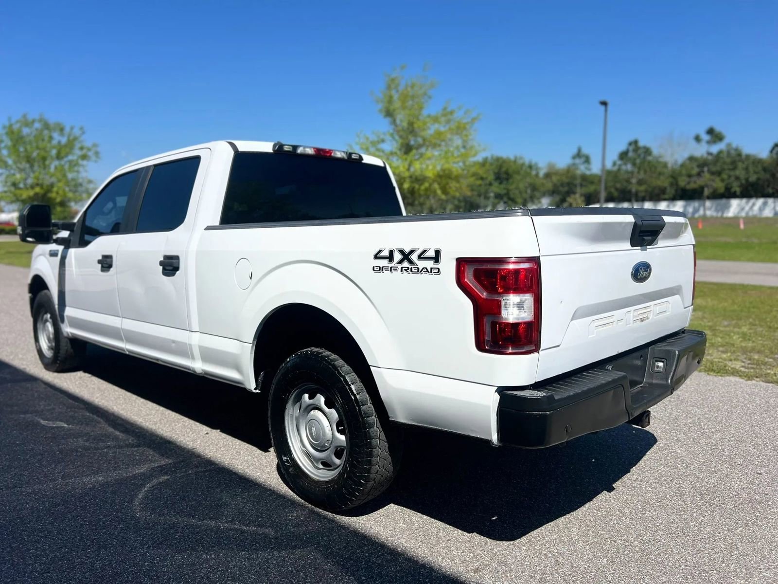 Used 2019 Ford F150 XL w/ Equipment Group 101A Mid AWD/4WD image 4