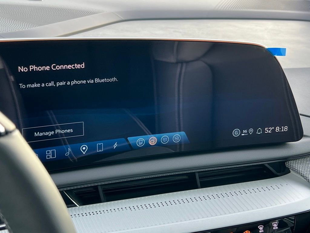 New 2026 Cadillac Optiq Luxury 1 image 42