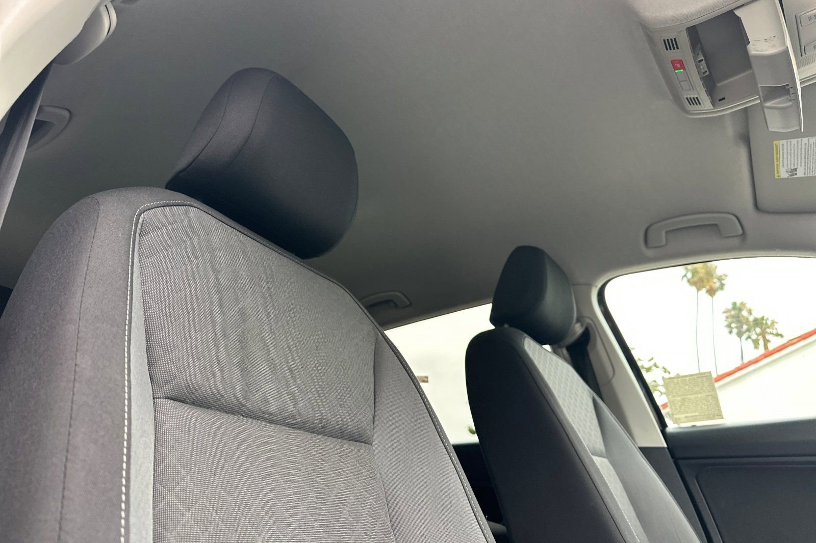 Used 2020 Volkswagen Tiguan S FWD image 19
