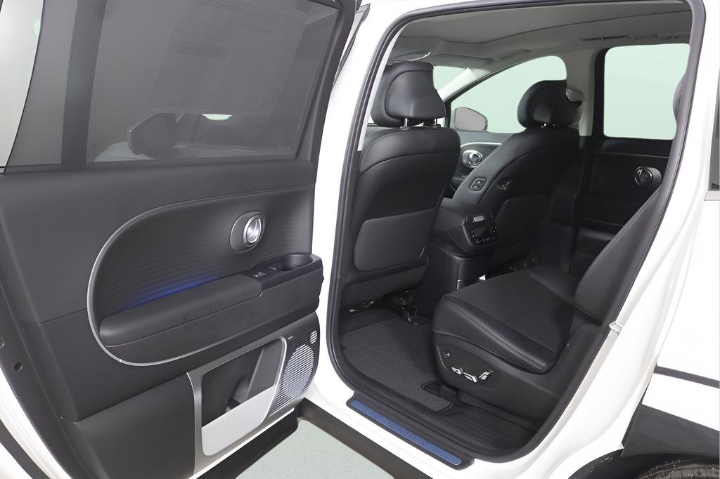 New 2026 Hyundai Ioniq 9 Limited image 19