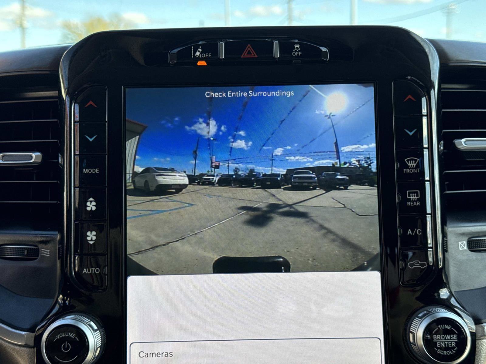 Used 2024 RAM 5500 Laramie image 25