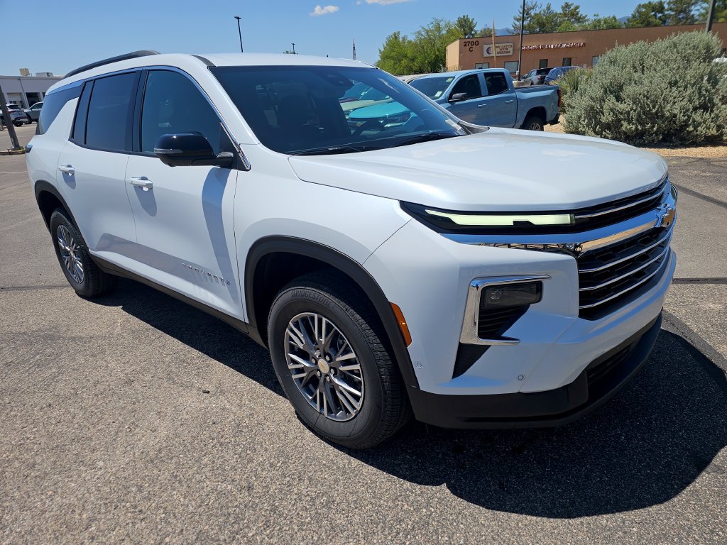 New 2026 Chevrolet Traverse LT w/ Enhanced Driving Package FWD image 7