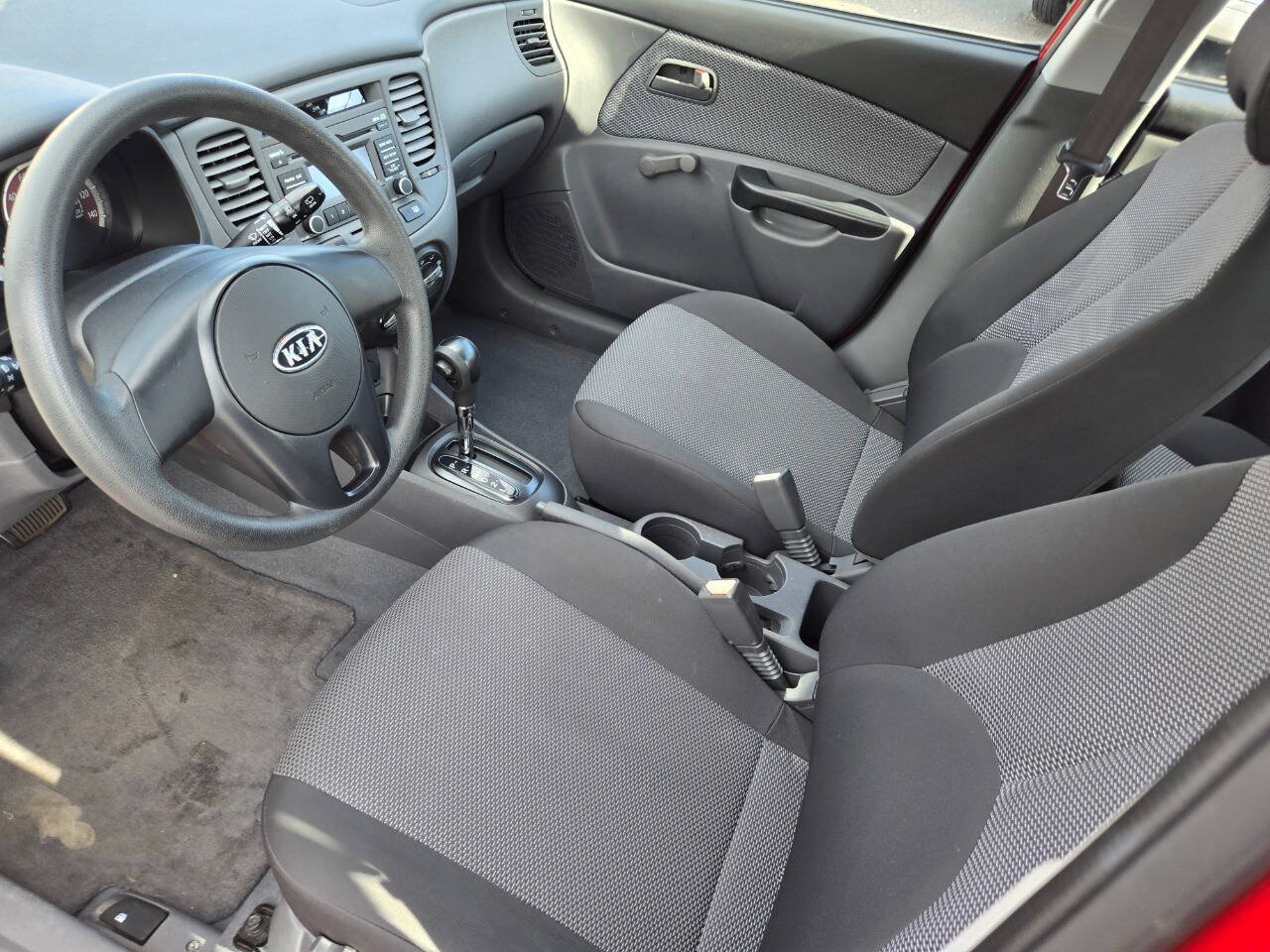 Used 2010 Kia Rio5 FWD image 14
