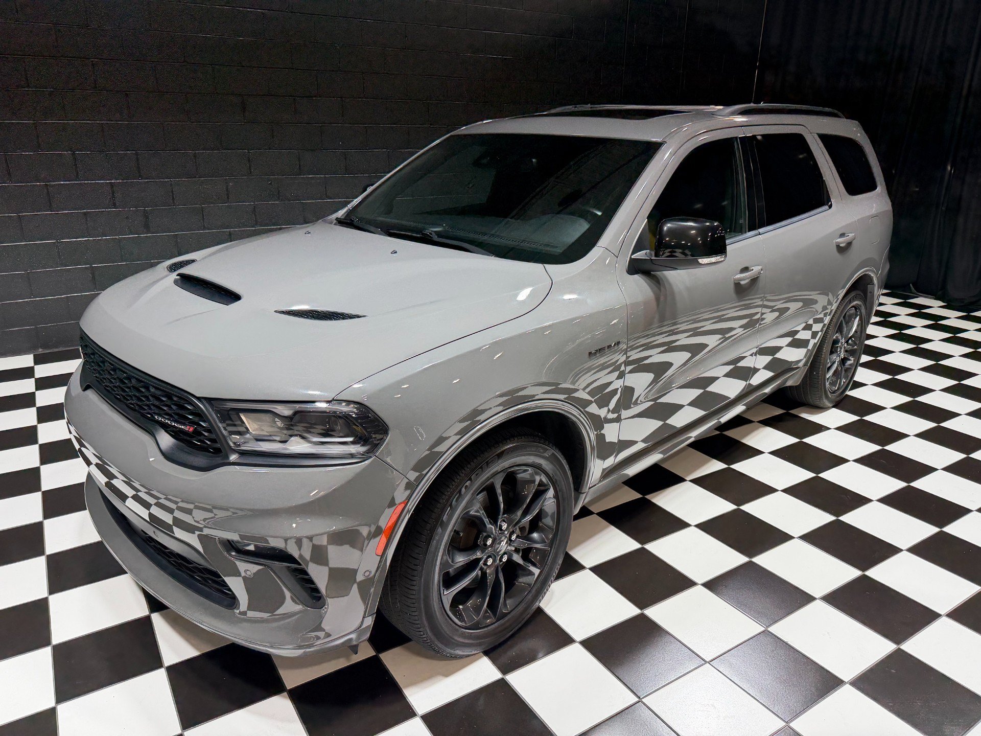 Used 2023 Dodge Durango R/T w/ Blacktop Package AWD/4WD image 6