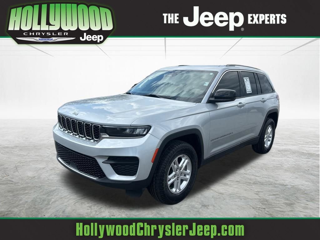 Used 2023 Jeep Grand Cherokee Laredo w/ Luxury Tech Group I image 1