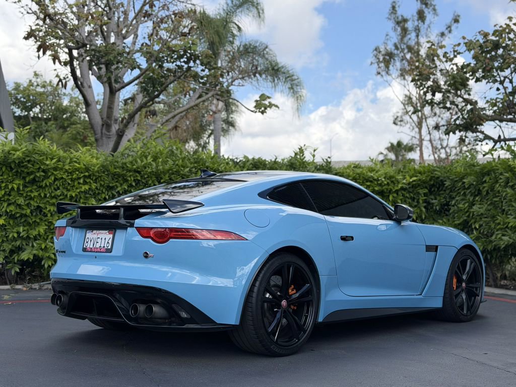 Used 2017 Jaguar F-TYPE SVR image 8