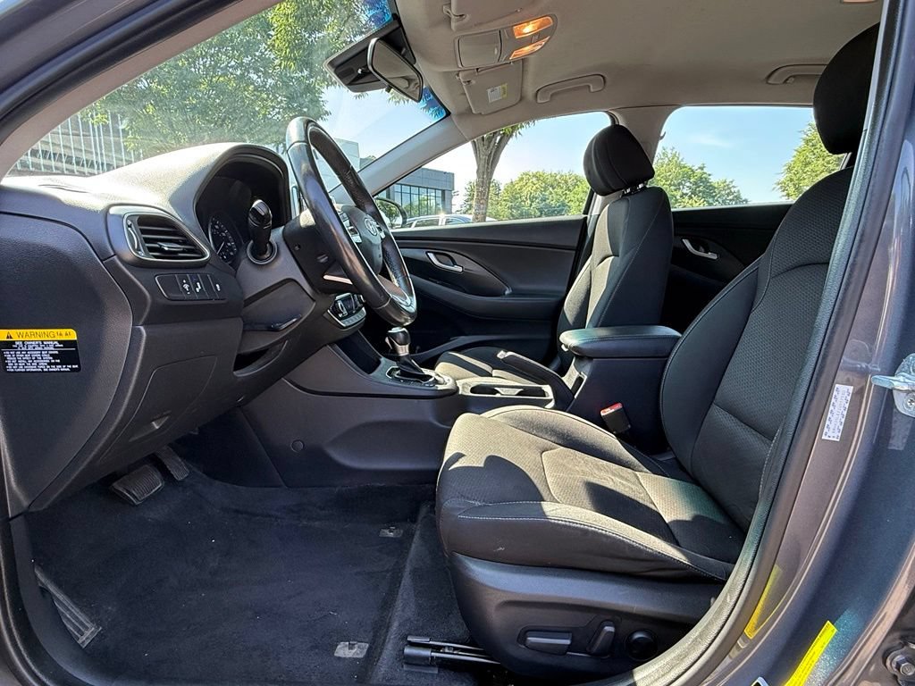 Used 2018 Hyundai Elantra GT w/ Style Package 02 FWD image 18