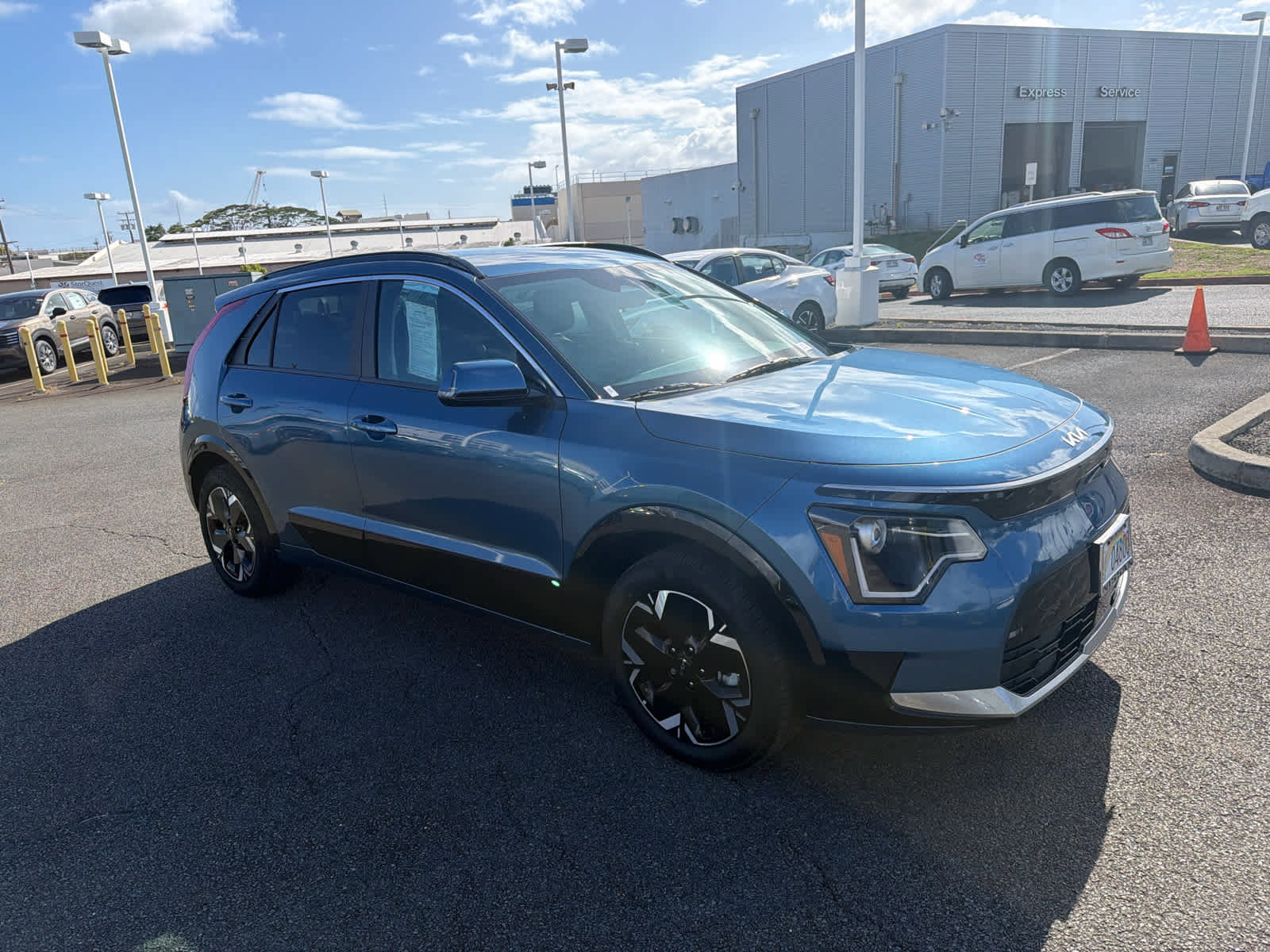 Used 2025 Kia Niro Wind FWD image 2