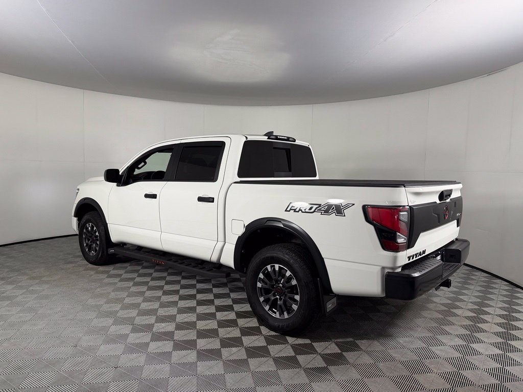 Used 2024 Nissan Titan PRO-4X w/ Off Road Protection Package AWD/4WD image 10