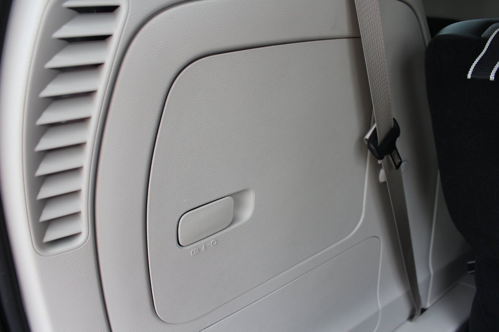 Used 2024 Chrysler Pacifica Select image 63